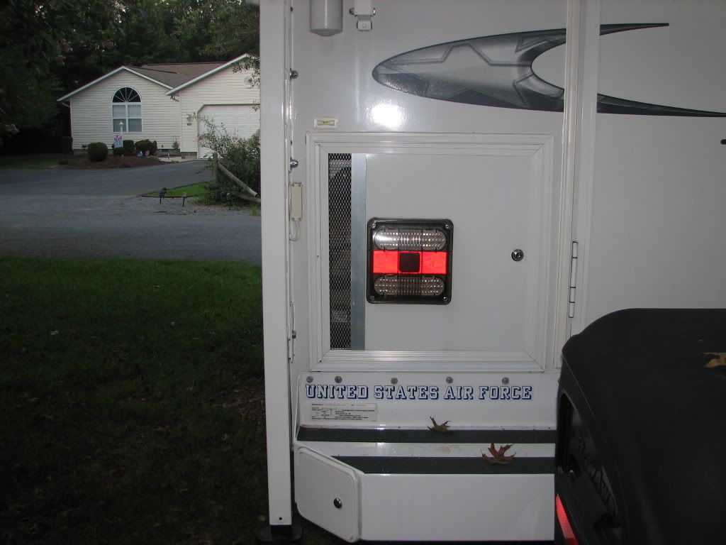 Rv Net Open Roads Forum Do U Run The Generator In The Compartment