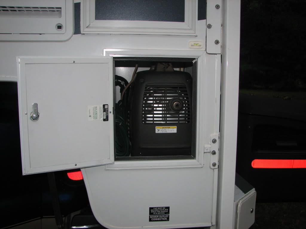 Open Roads Forum do u run the generator in the compartment?
