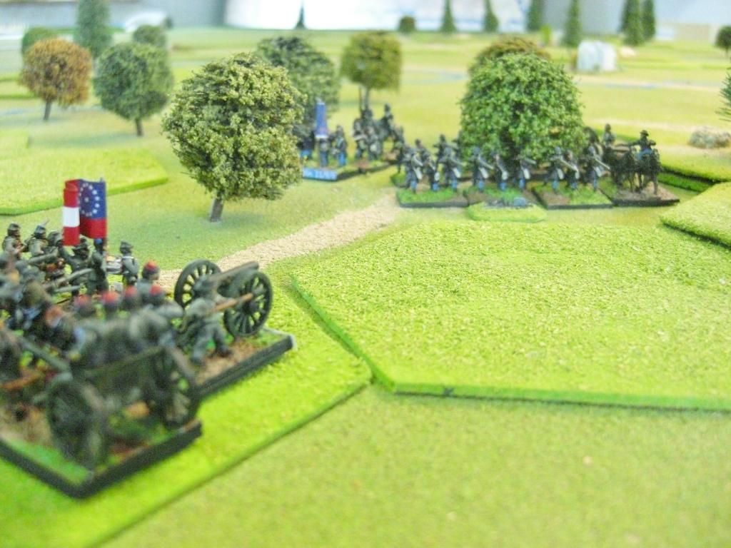 Confederate reinforcements arrive.