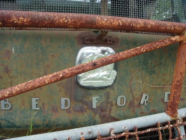 Old Bedford truck for sale - Historic Commercial Vehicle Club of Australia